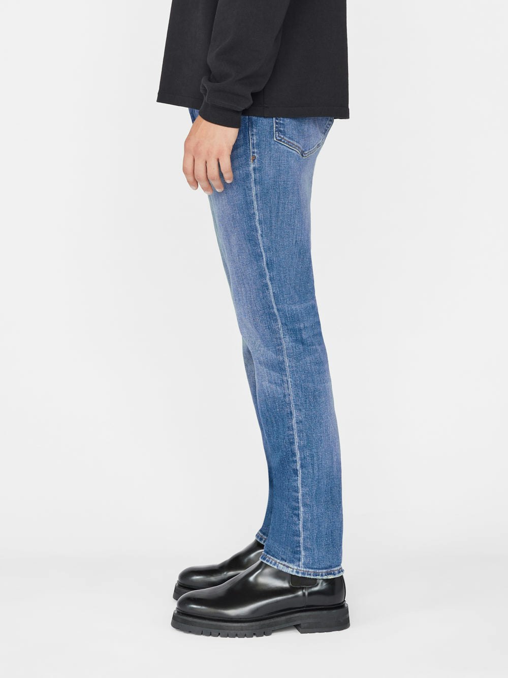 jeans side view alt:fit1